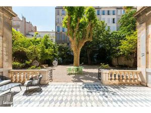 Bureaux - Hôtel particulier avec jardin - 13006