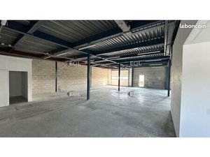 Local bureaux 452 m²