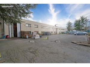 Local bureaux 980 m²