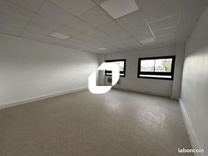 Bureaux 111 m²
