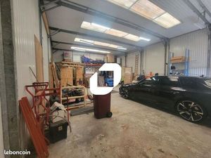 Local industriel 257 m²