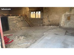 Entrepot proche de nemours