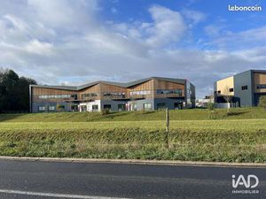 Local 912 m² MOISSY-CRAMAYEL