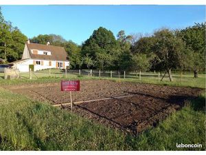 Propriété 210m²  8 pièces + dépendances sur 3.8 Hectares de terrain