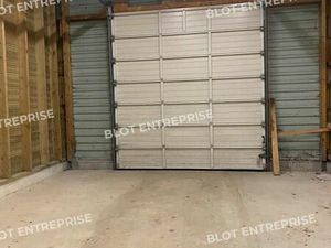 Local d'activité 518 m²