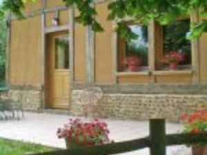 Petite maison meublée à louer dans un cadre verdoyant