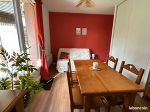 T2 rénové 30 m² – RDC – Résidence avec piscine chauffée  sauna  supérette – Super-Besse