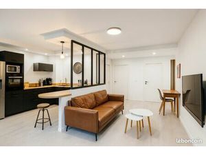 Appartement 5 pièces balcon parking cave