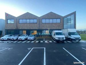 Local d'activité 1 032 m²