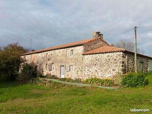 Ensemble Immobilier ( 2 lots) très bel environnement