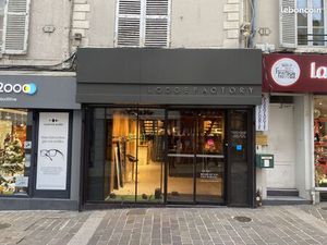 Local 130 m² Lagny-sur-Marne