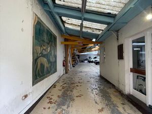 LOCAL PROFESSIONNEL - 300 m2