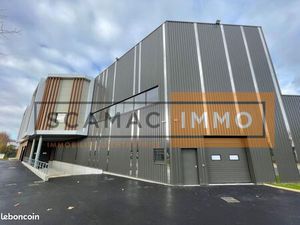 Local d'activité 3 269 m²