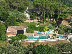 Maison sur magnifique propriété de 6725m² - 7 pièces - 197m²