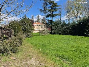 Terrain 850 m² Veauche