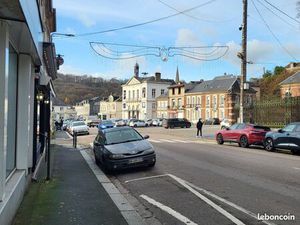 Local 260 m² Lillebonne