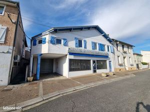 Local Commercial (+ Appartement) à louer à Salies-du-Salat