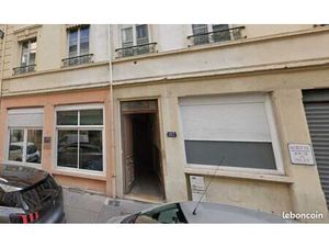 Local commercial 105 m²