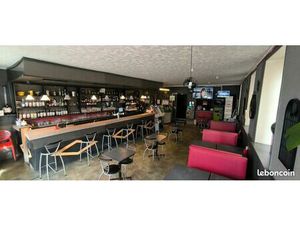 Bar “Le Globe” – PMU • FDJ • Licence IV