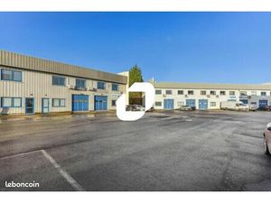 Local d'activité 276 m²