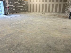 Local non commercial 226 m² à louer – stockage ou service