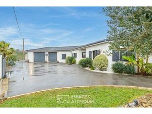 Villa moderniste avec piscine au coeur du Quartier du Fau