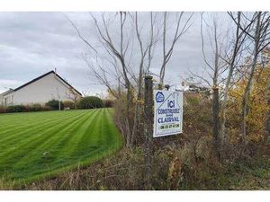 Terrain constructible viabilisé à vendre