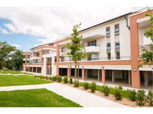 QUINT FONSEGRIVES T2 récent terrasse et parking