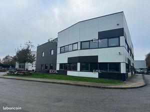 Local d'activité 2 361 m²