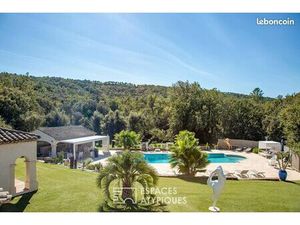 Villa 6 pièces 187 m²