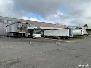 Local d'activité 2 826 m²