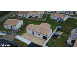 Maison Neuve à Mauzé Sur Le Mignon