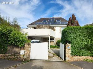 Maison - 7 pièces - 128 m²