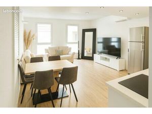 Charmant T3 rénové avec parking privatif – Quartier Théâtre Molière  Sète