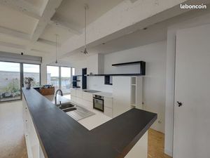 Loft 2 pièces 133 m²