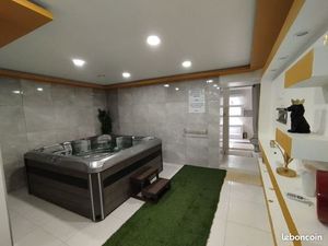 À LOUER – Local Commercial Tout Équipé Spa – 70 m² – Alès