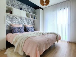 Saint-Xandre : maison meublée avec jardin et parking