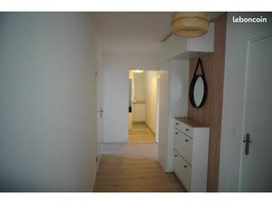 Appartement T3 aucun vis à vis NEUF MEUBLE – Terrasse – Dernier étage – 5 min RER C & D