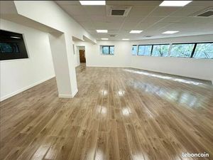 Bureaux 135 m² Pantin