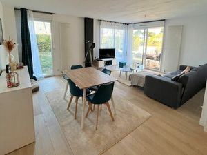 Appartement T3 au rez chaussée avec terrasse et garage