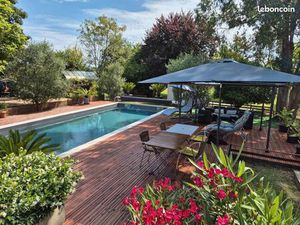 Ensemble immobilier de plein pied située dans un environnement calme sans vis à vis