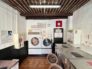 Fond de commerce laverie et appartement