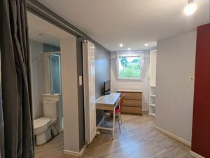 Chambre meublée indépendante