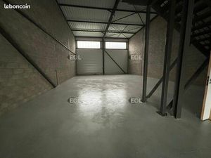 Local bureaux 255 m²