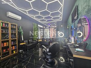 Local 30 m² LA CRAU