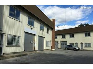 Local d'activité 140 m²