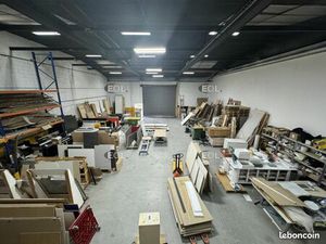 Local d'activité 330 m²