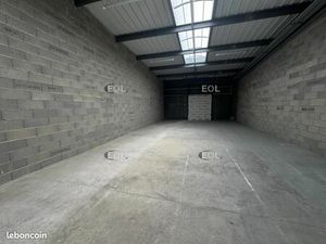 Local d'activité 168 m²