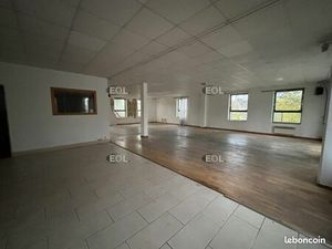 Local d'activité 170 m²