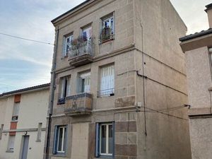 Immeuble 140m2 avec revenue locatif